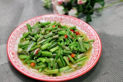 野芹菜清炒
