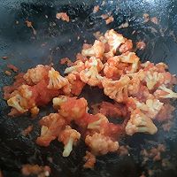 减脂餐|西红柿炒菜花的做法图解4