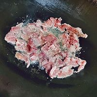秋葵炒滑牛肉的做法图解3