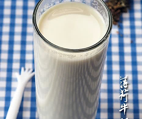 解“困“解”痒“：薄荷牛奶饮