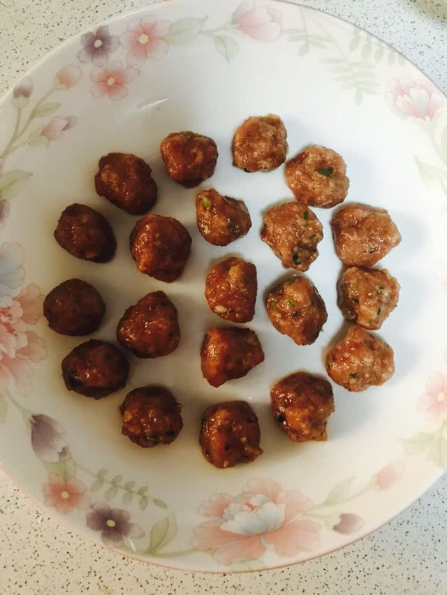 蒸牛肉丸子的做法