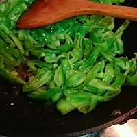 小炒顺风耳的做法图解3