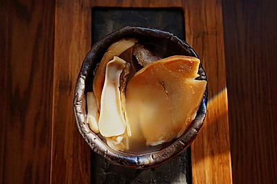 野生松茸螺片汤