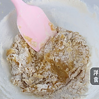 广式月饼——豆沙双黄月饼的做法图解6