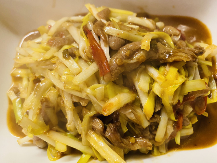 #快手菜之韭黄肉丝的做法