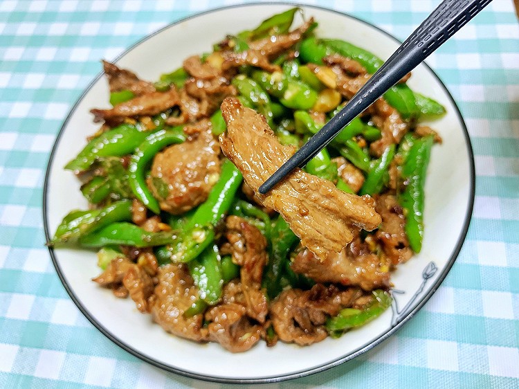 青椒炒牛肉的做法