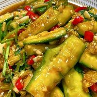 凉拌拍黄瓜的做法图解1