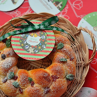 圣诞花环面包与圣诞树面包