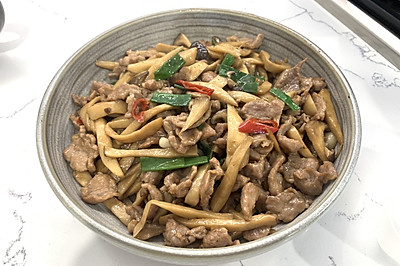 快手家常菜之杏鲍菇炒猪颈肉