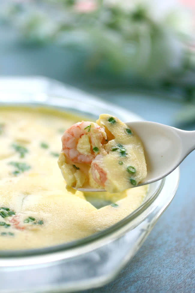 Steamed egg with shrimp