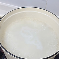 窝蛋牛肉粥的做法图解3