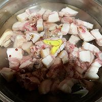 「土豆红烧肉」的做法图解1