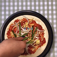 #营养小食光#自制意式腊肠披萨饼皮披萨酱的做法图解7