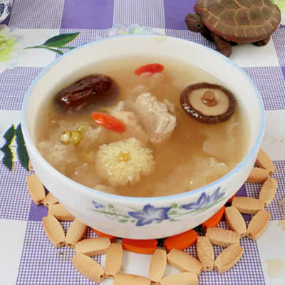 菊花银耳绿豆清润汤