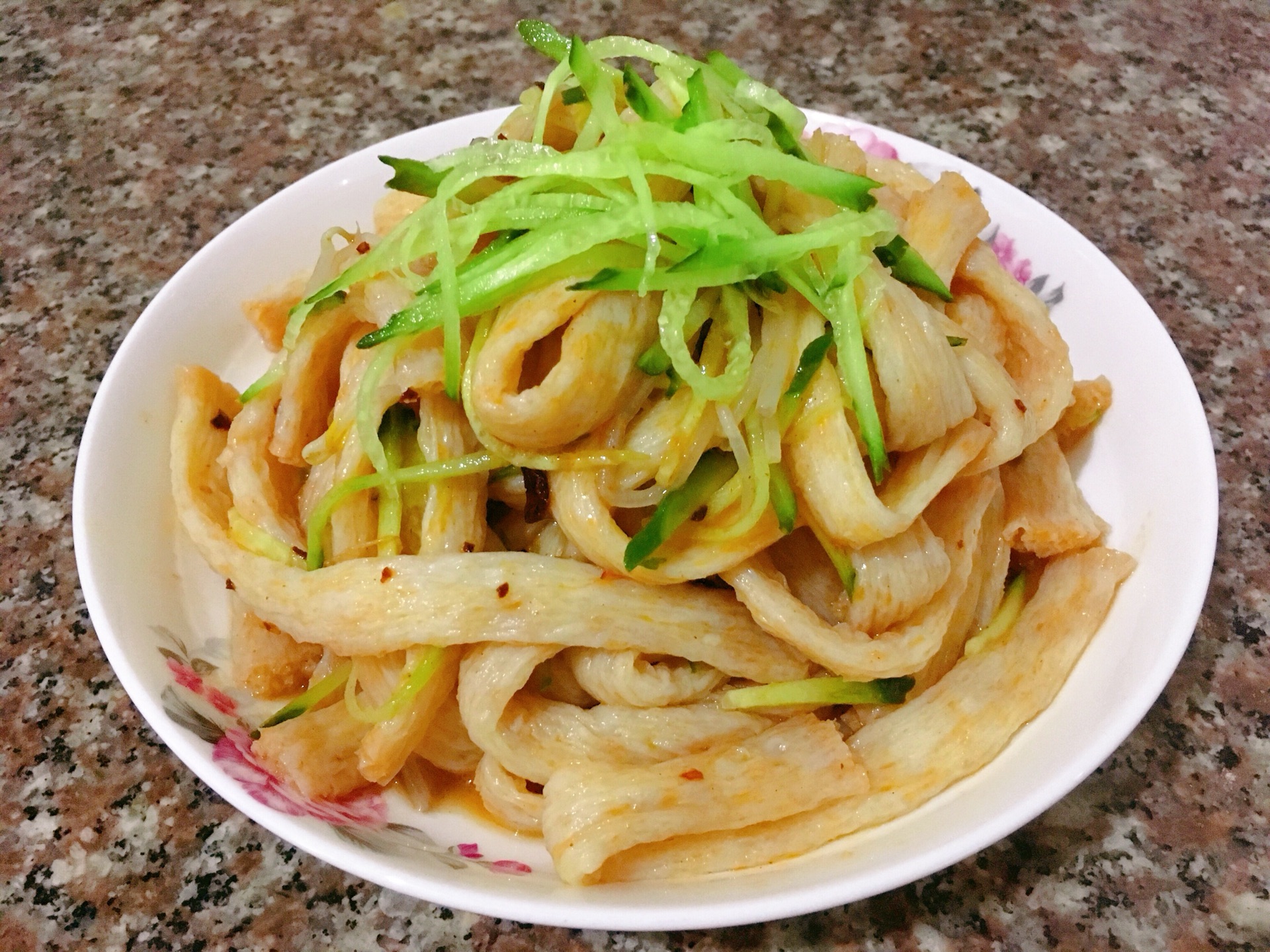 Shaanxi Liangpi (beef gluten)