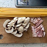 #奈特兰芝士粉挑战赛#奶油蘑菇培根意大利面的做法图解1