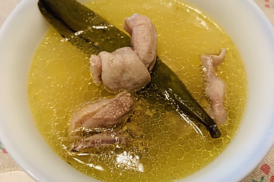石橄榄炖小肠 鸭肉或排骨