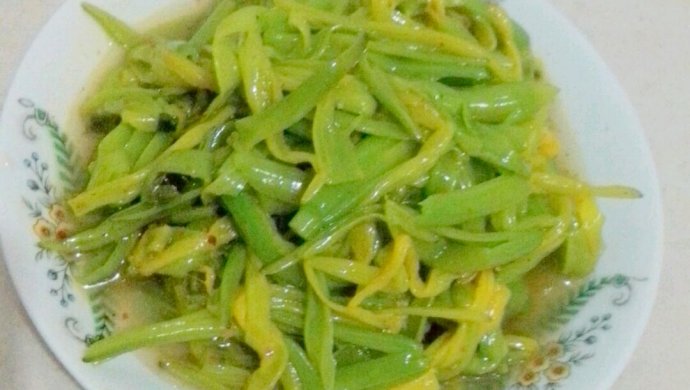 夏日凉菜之凉拌鲜黄花菜