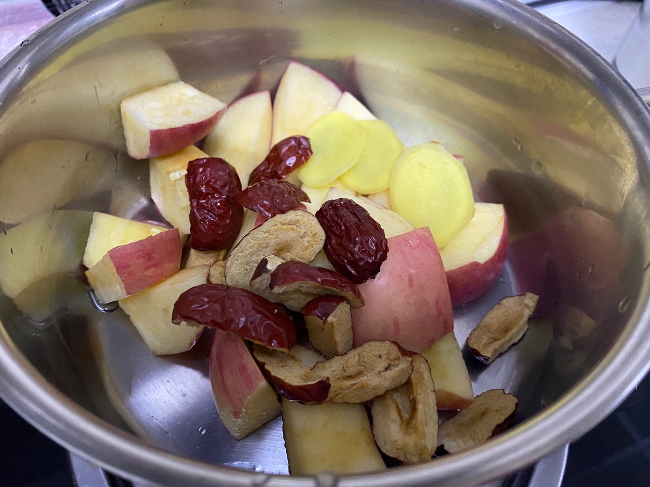 红糖苹果汤怎么做_红糖苹果汤的做法_豆果美食
