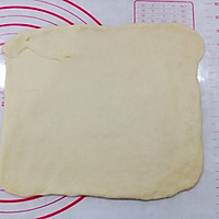 日式炼乳奶香面包的做法图解2