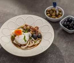 #奶香此刻，焙有钱花#橄榄牛肉乌冬汤面的做法