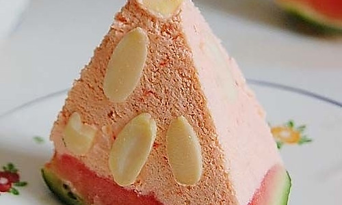 西瓜冰淇淋的做法