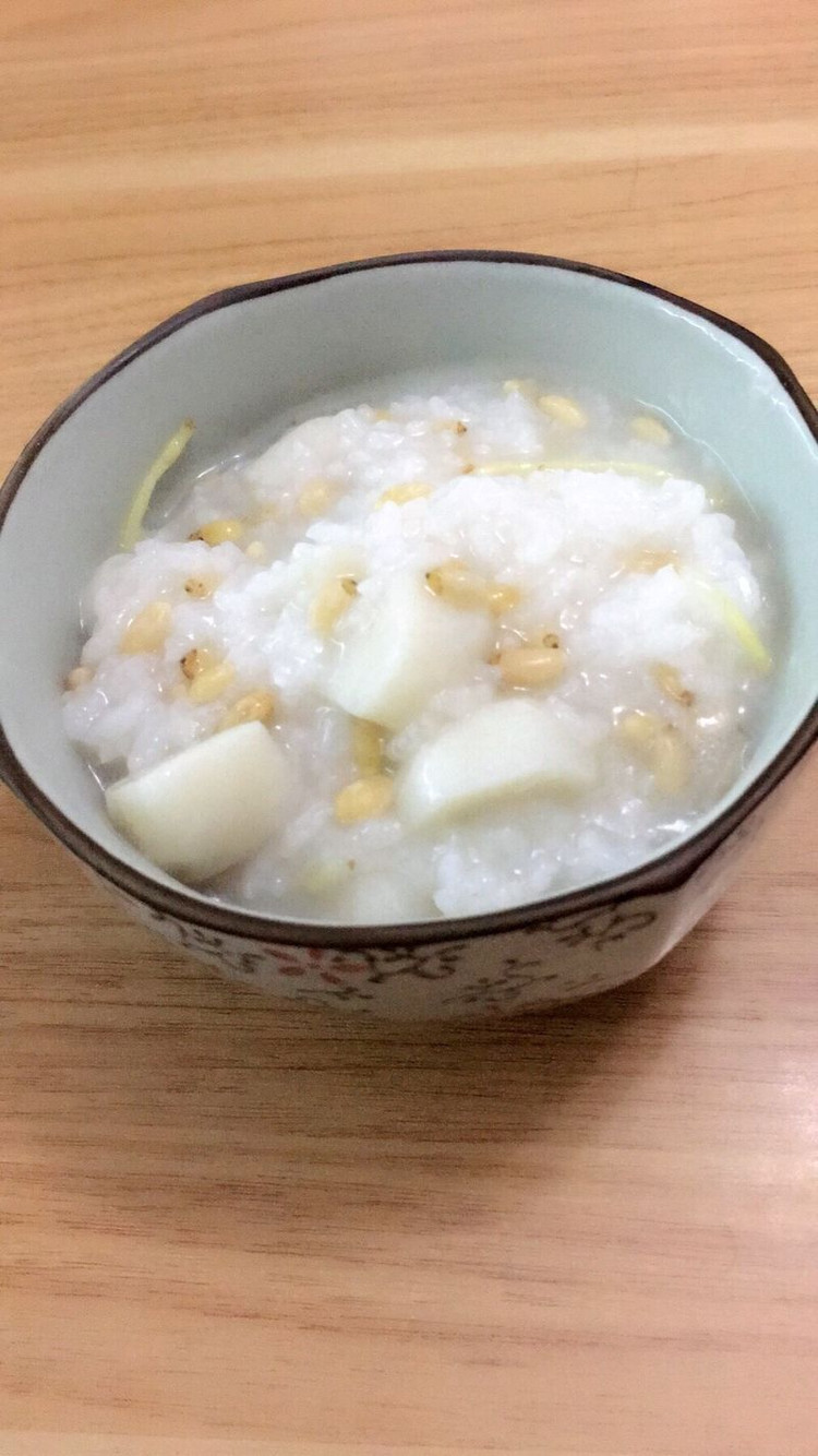 松子鱼圆粥的做法