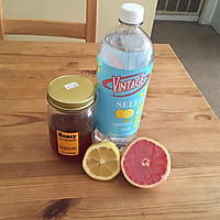 夏日清凉饮品--柠檬西柚气泡水的做法图解1