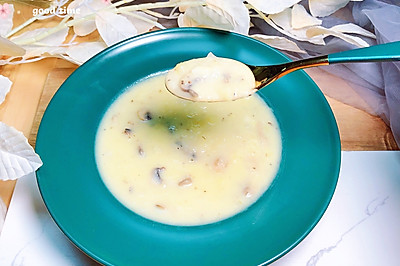 奶油蘑菇土豆浓汤