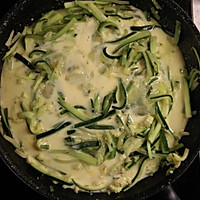 西葫芦烘蛋的做法图解6