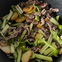 #李锦记X豆果 夏日轻食美味榜#杂蔬小炒黄牛肉的做法图解6