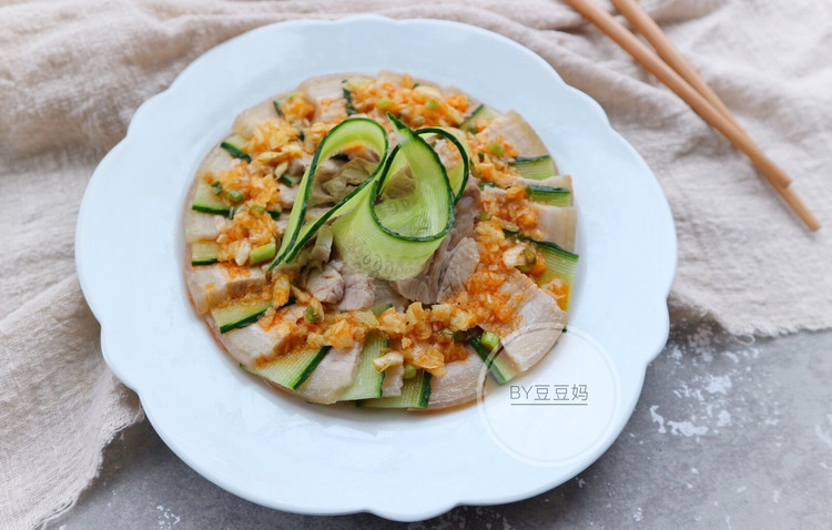 蒜泥白肉的做法