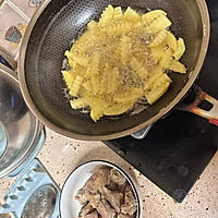 干锅排骨的做法图解1