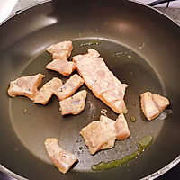 低脂快手菜：黑椒鸡胸肉炒西芹的做法图解3
