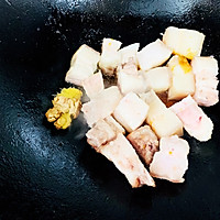 不一样的酸爽-菠萝五花肉的做法图解5