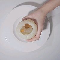 冰糖桃胶雪梨盅 美容养颜小甜品～的做法图解5