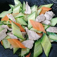 #刘畊宏女孩减脂饮食#黄瓜炒肉片的做法图解10