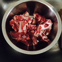 排骨玉米蔬菜面的做法图解1