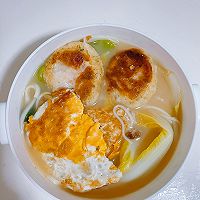 虾饼鸡蛋汤面的做法图解3