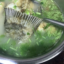 鱼骨豆腐汤