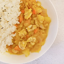 咖喱土豆鸡肉拌饭