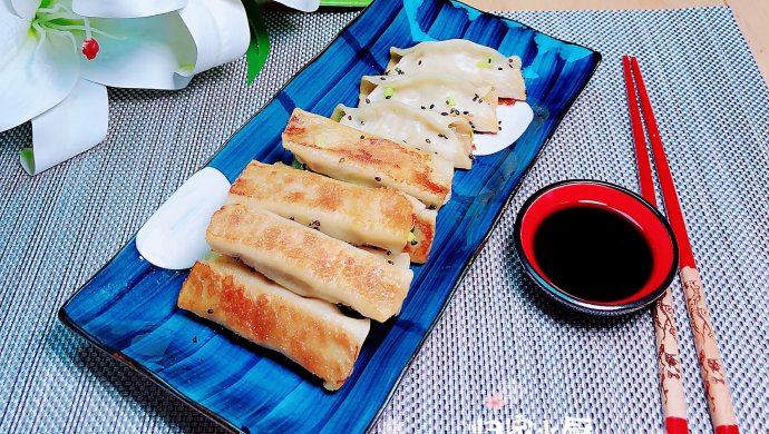 韭菜苔三鲜锅贴