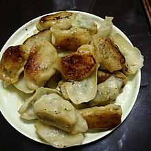 蒜苗猪肉馅锅烙