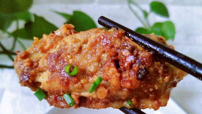 皮脆肉香的咸蛋黄焗鸡翅