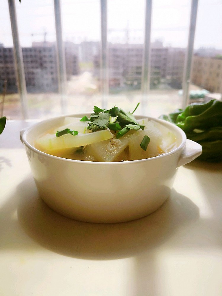 鲜美～冬瓜～虾皮汤的做法