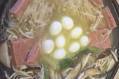 鸡汤米线