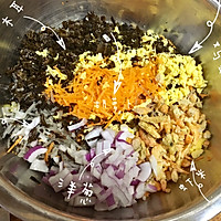 百吃不厌的馅饼-胡萝卜鸡蛋木耳粉条素馅饼的做法图解1