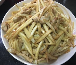 茭白肉丝的做法