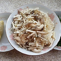 荠菜 冬笋 菌菇 羹的做法图解1
