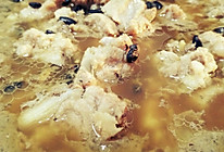 豆豉蒜香蒸排骨～黄豆沙包的做法